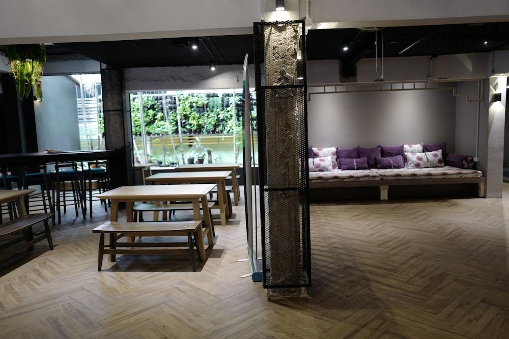 Bhukitta Boutique Hotel Phuket Town Экстерьер фото